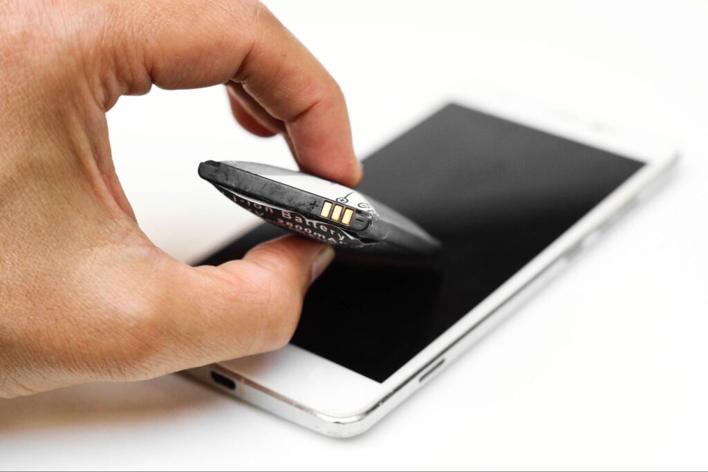 4 Signs it’s Time to Replace Your Cell Phone Battery Mobile Klinik